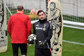 CALCIO - UEFA Champions League - Juventus Training