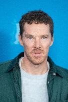 Berlinale The Thing with Feathers Photocall