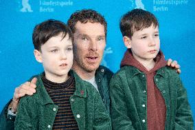 Berlinale The Thing with Feathers Photocall