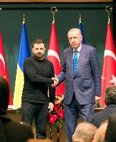 Zelenskyy, Erdogan hold talks in Ankara