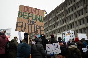 Protest against funding freeze at the Department of Health and Human Services