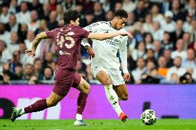 Real Madrid C.F. v Manchester City - UEFA Champions League 2024/25 League Knockout Play-off Second Leg