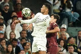 Real Madrid v Manchester City - Madrid