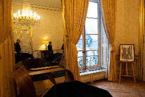 Pensions Report Results At Hotel Matignon - Paris