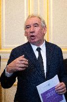 Pensions Report Results At Hotel Matignon - Paris
