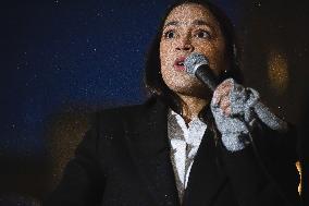 AOC Speaks At Rally For Federal Workers In Foley Square, NYC