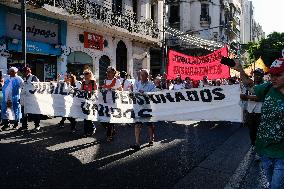 Pensioners Demonstrate Buenos Aires