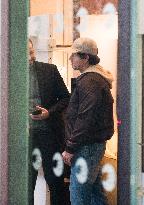 Mark Wahlberg Shopping - Paris