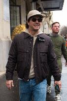 Mark Wahlberg Shopping - Paris