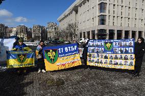 Performance in support of Kremlin prisoners in Kyiv