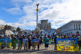 Performance in support of Kremlin prisoners in Kyiv