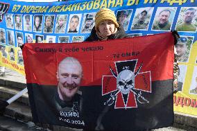 Performance in support of Kremlin prisoners in Kyiv