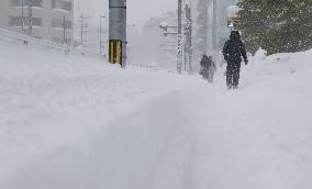 Heavy snowfall in Japan