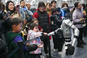 2025 Popular Science ｡､AI Robot Exhibition in Nanjing