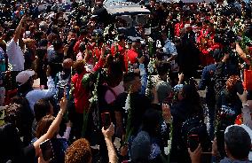 With Tribute, They Say Goodbye To The Mexican Singer Paquita La Del Barrio