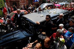 With Tribute, They Say Goodbye To The Mexican Singer Paquita La Del Barrio