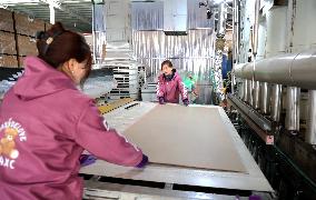 World First Aldehyde-free Density Board Production Line