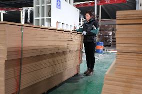 World First Aldehyde-free Density Board Production Line