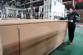 World First Aldehyde-free Density Board Production Line