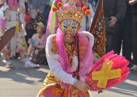 Taiwanese Artists Perform to Welcome The New Year at the Tianhou Palace in Quanzhou