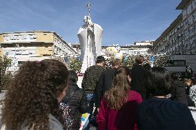 People Pray For Pope Francis at Gemelli Hospital - Rome