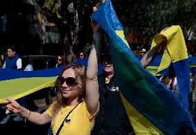 Ukrainian Community In Mexico Marches 3 Years After Russian Attacks In Ukraine