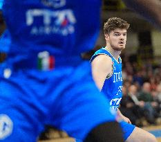 Italy v Hungary - Eurobasket Qualifiers