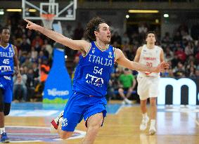 Italy v Hungary - Eurobasket Qualifiers