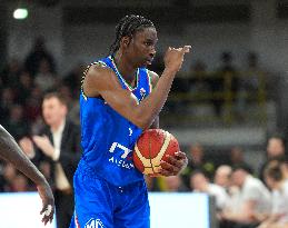 Italy v Hungary - Eurobasket Qualifiers