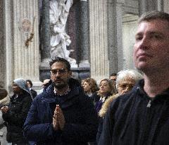 Cardinal Reina Mass for Pope Francis Healing - Rome
