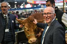 Eric Ciotti at the Agricultural Fair in Paris - FA