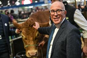 Eric Ciotti at the Agricultural Fair in Paris - FA
