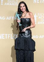31st SAG Awards - Press Room - LA