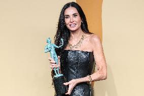 31st Annual Screen Actors Guild Awards - Press Room