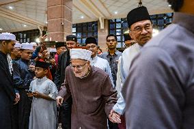 Sheikh Ekrima Sabri, The Grand Imam Al-Aqsa Mosque