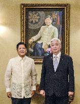 Japan defense chief in Manila