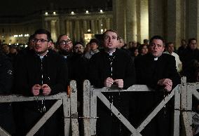 Nightly Rosary Prayer For Pope Francis’s Recovery - Vatican