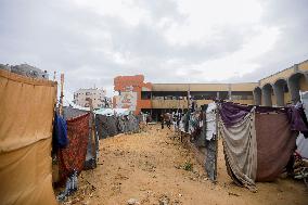 Life Amid Ruins in Gaza