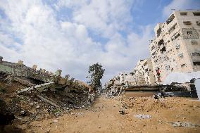 Life Amid Ruins in Gaza