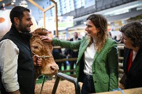 Politicians at Agriculturel Fair - Paris