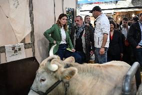 Politicians at Agriculturel Fair - Paris