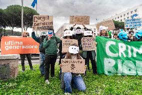 Climate Activists Flash-Mob During COP26 In Rome.