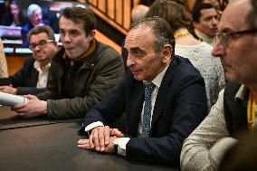 French politicians at the Agricultural Fair in Paris - FA