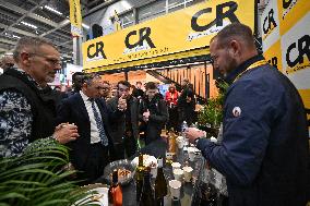 French politicians at the Agricultural Fair in Paris - FA