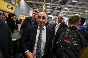 French politicians at the Agricultural Fair in Paris - FA