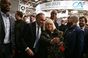French politicians at the Agricultural Fair in Paris - FA