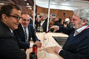 French politicians at the Agricultural Fair in Paris - FA