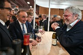 French politicians at the Agricultural Fair in Paris - FA