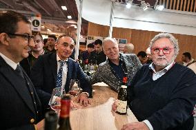 French politicians at the Agricultural Fair in Paris - FA