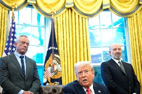 Donald Trump signs an executive order - Washington
